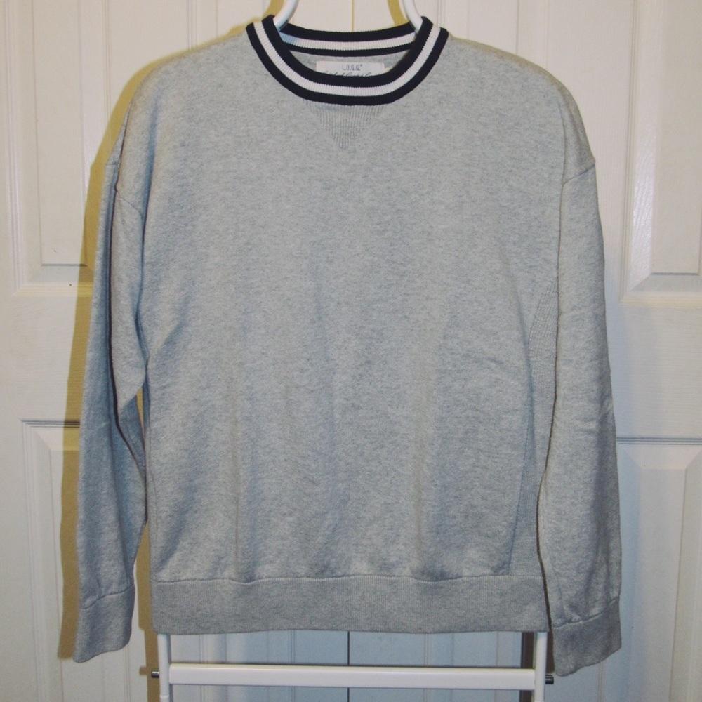 H&M Grey crewneck with stripper neck